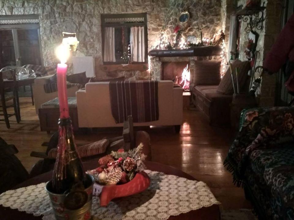 Yono'S Traditional House Ano Ravenia Exteriör bild