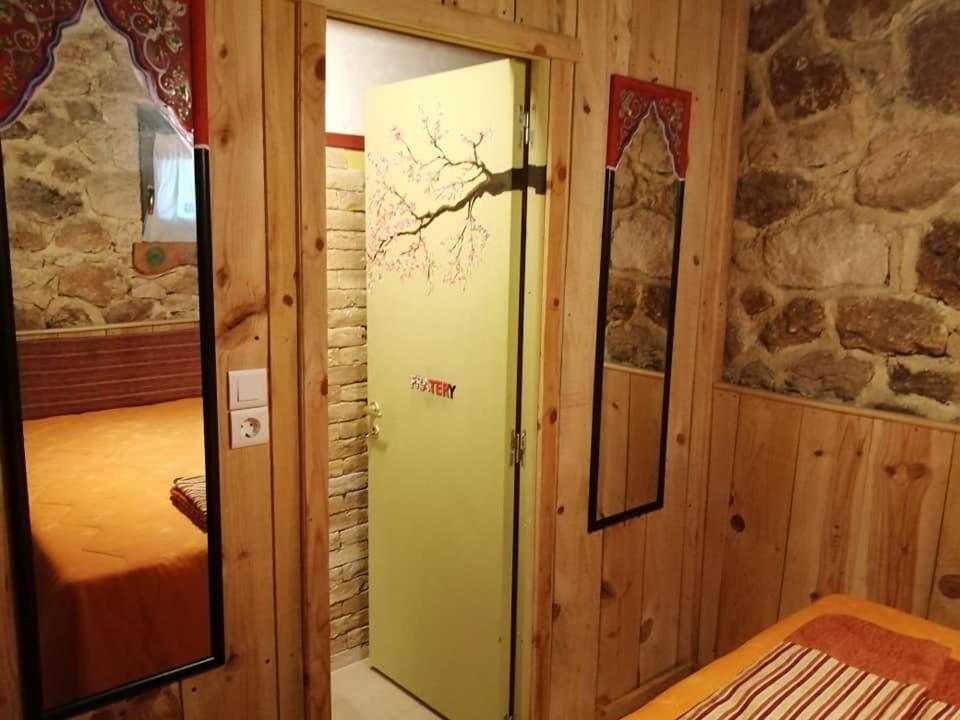 Yono'S Traditional House Ano Ravenia Exteriör bild
